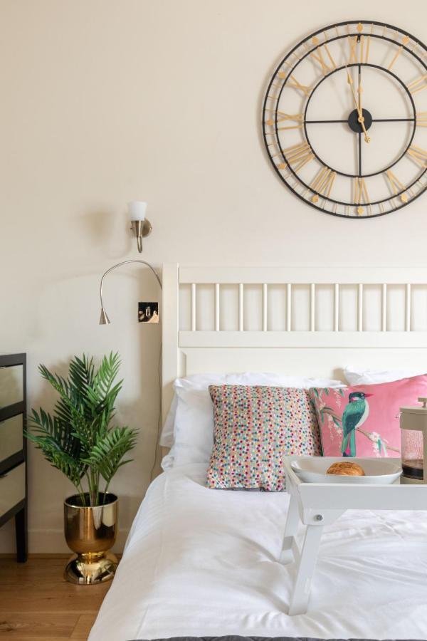 Spacious 1 Bed Oxford Street Apartment - Sleeps 4 Londra Esterno foto